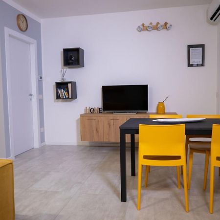Appartamento La Casa Sul Naviglio Di Debora Milano Esterno foto